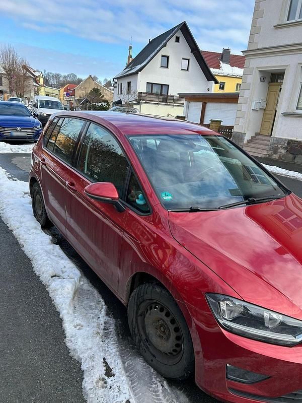 Gebraucht VW Golf VII 110 PS (80 kW) 2014 Rot Kombi