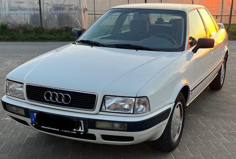 Weiß Gebraucht 1993 Audi 80 Limousine | 7.590 € - Bild 1/4