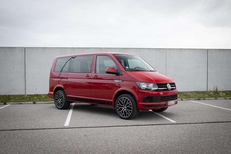 Gebraucht VW T6 150 PS (110 kW) 2016 Rot Van