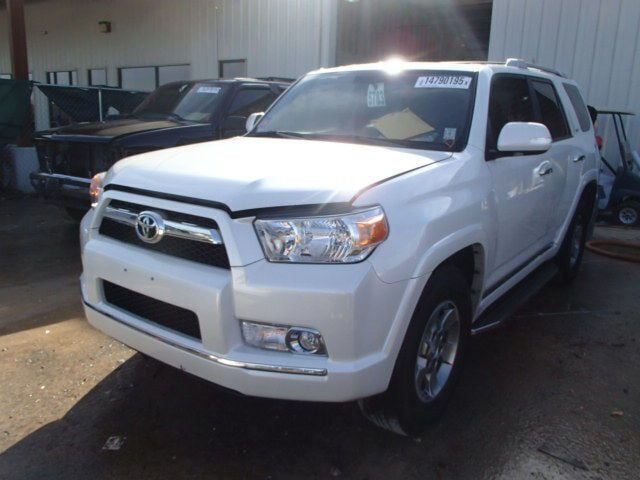 Gebraucht Toyota 4 Runner 122 PS (89 kW) 2013 Weiß SUV