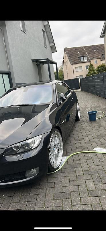 Schwarz Gebraucht 2007 BMW 325 Cabriolet Performance Cabrio | 13.500 € - Bild 1/4