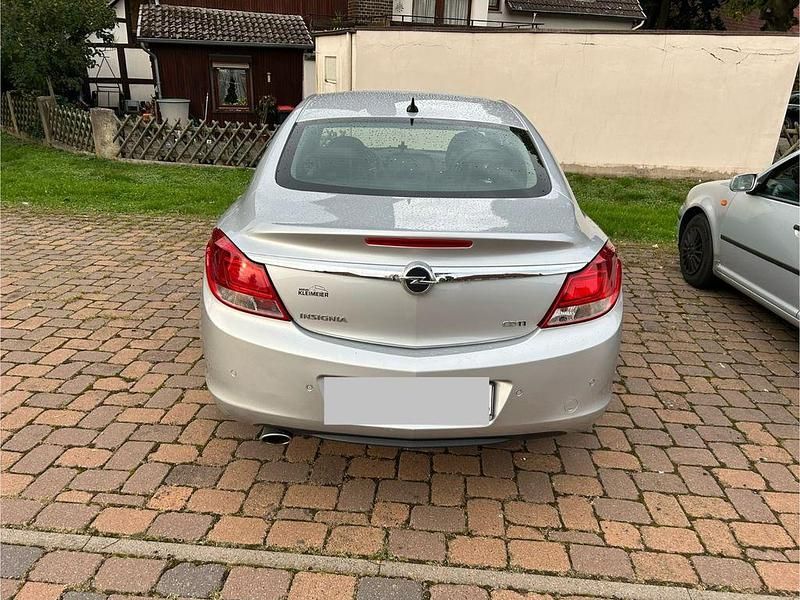 Gebraucht Opel Insignia Cosmo 160 PS (117 kW) 2008 Silber Limousine