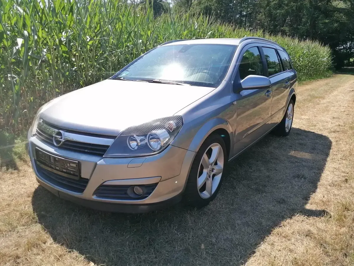 Gebraucht Opel Astra 105 PS (77 kW) 2005 Grau Kombi