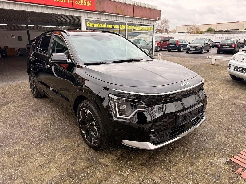 Gebraucht Kia e-Niro Inspiration 150 kW (204 PS) 2023 Schwarz SUV