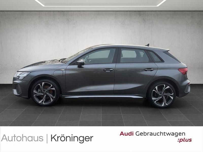 Gebraucht Audi A3 S-Line 150 PS (110 kW) 2022 Grau Limousine