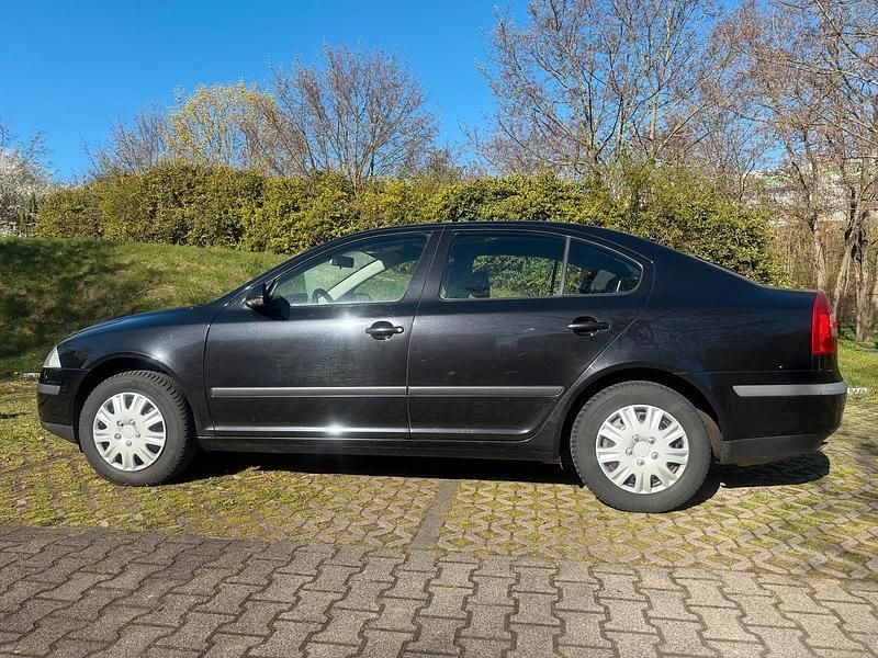 Gebraucht Skoda Octavia 102 PS (75 kW) 2008 Schwarz Limousine
