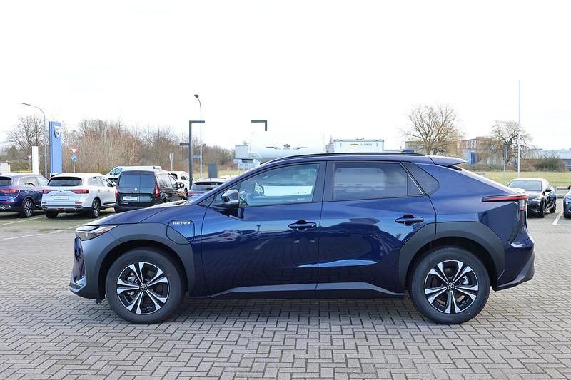 Gebraucht Toyota bZ4X Comfort 150 kW (204 PS) 2023 Blau SUV