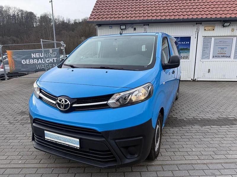 Gebraucht Toyota Proace 122 PS (89 kW) 2017 Weiß Van / Kleinbus