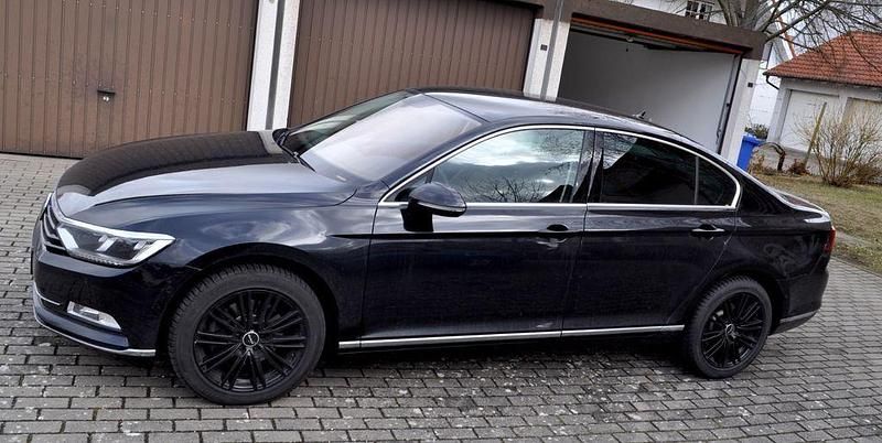 Gebraucht VW Passat Highline 179 PS (131 kW) 2017 Schwarz Limousine