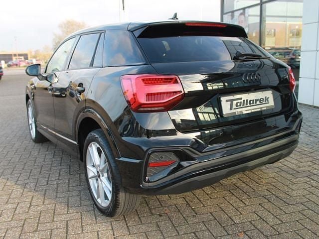 Neu Audi Q2 S-Line 150 PS (110 kW) 2025 Schwarz SUV
