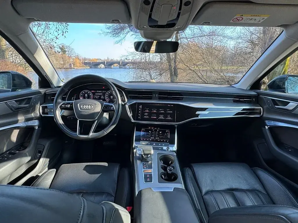 Second-hand Audi A6 Ambiente 245 CP (180 kW) 2019 Albastru Break