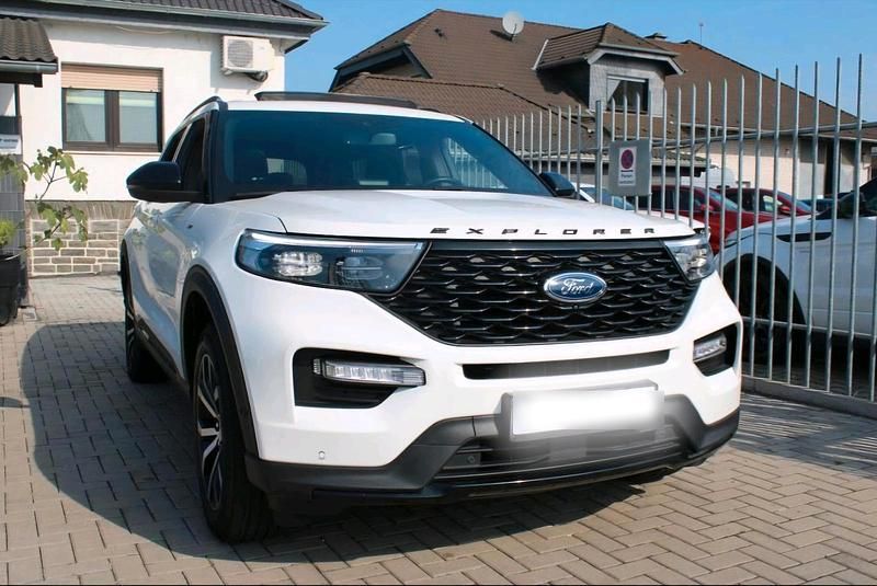 Weiß Gebraucht 2021 Ford Explorer SUV | 39.499 € (Fairer Preis) - Bild 1/4