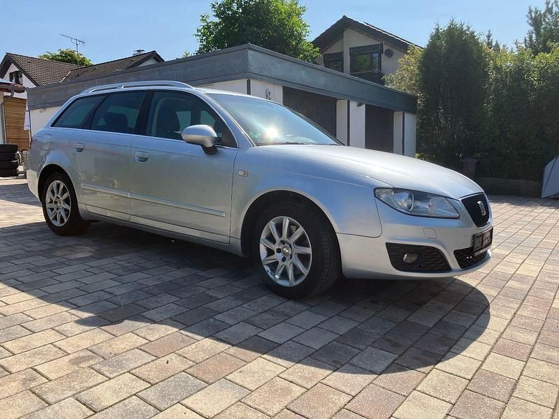 Silber Gebraucht 2009 Seat Exeo Style Kombi | 3.600 € (Guter Preis) - Bild 1/4