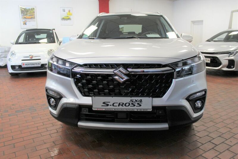Silber Gebraucht 2023 Suzuki SX4 S-Cross Comfort SUV | 23.900 € (Fairer Preis) - Bild 1/4