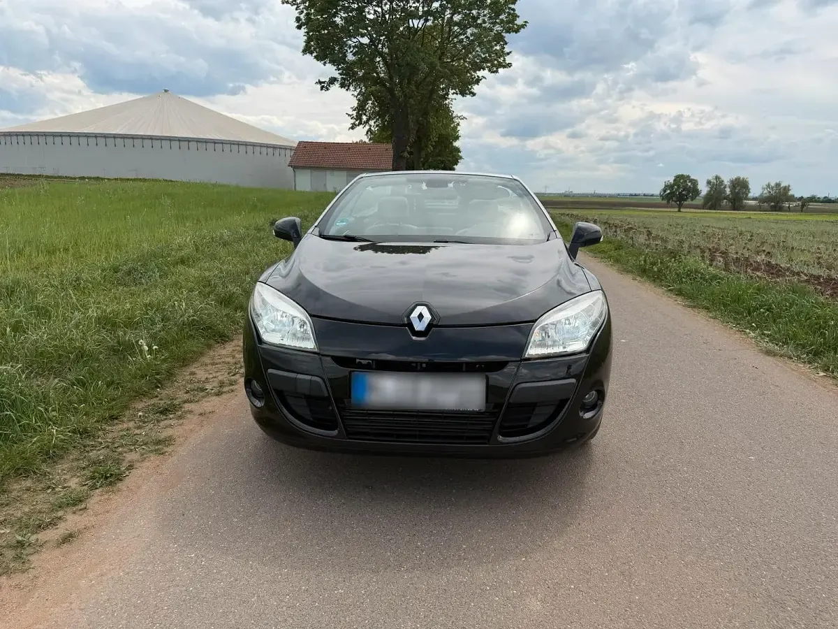 Gebraucht Renault Mégane Cabriolet 131 PS (96 kW) 2011 Schwarz Cabrio