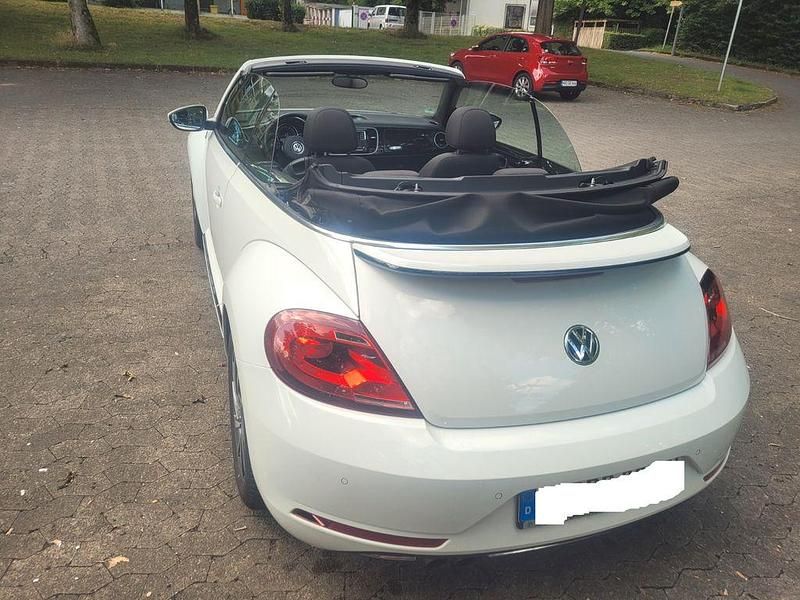 Gebraucht VW Beetle Sound 150 PS (110 kW) 2018 Weiß Kleinwagen