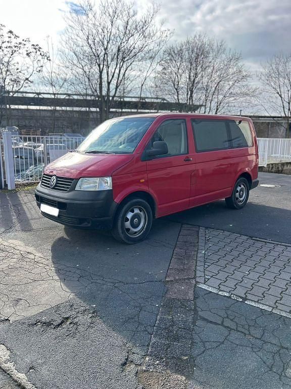 Gebraucht VW T5 131 PS (96 kW) 2008 Rot Van