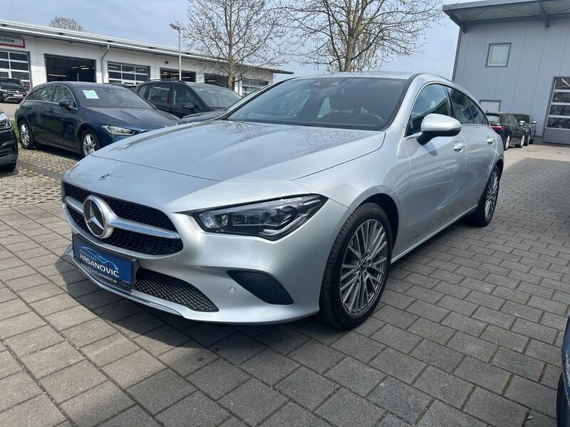 Silber Gebraucht 2021 Mercedes CLA200 Shooting Brake Kombi | 25.900 € (Etwas zu teuer) - Bild 1/4
