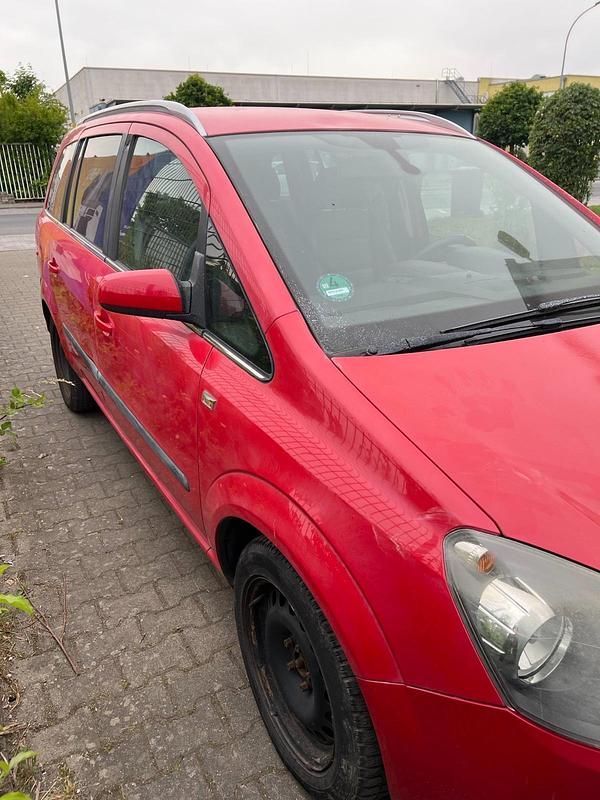 Gebraucht Opel Zafira 105 PS (77 kW) 2006 Rot Van / Kleinbus