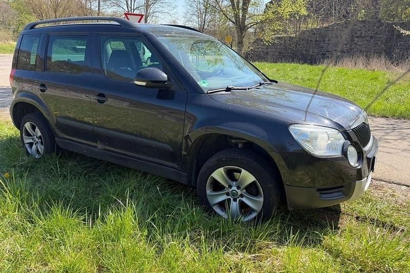 Gebraucht Skoda Yeti 140 PS (102 kW) 2012 Schwarz SUV