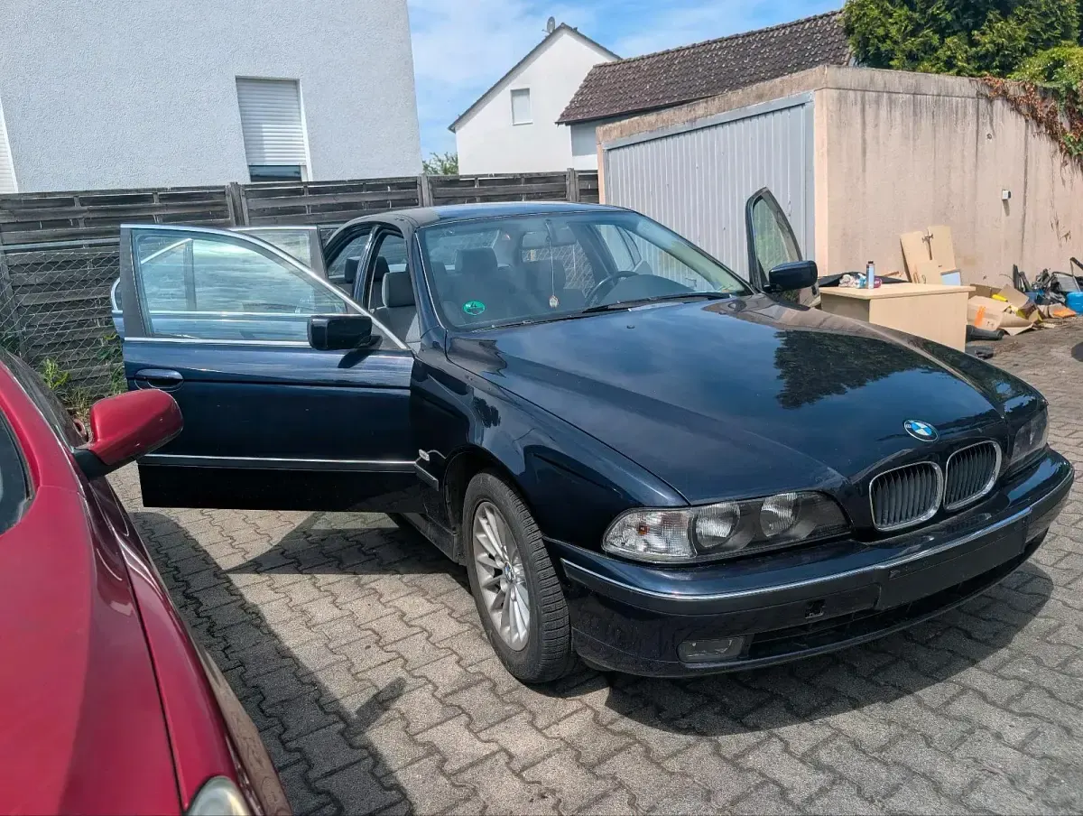 Gebraucht BMW 520 150 PS (110 kW) 1999 Blau Limousine