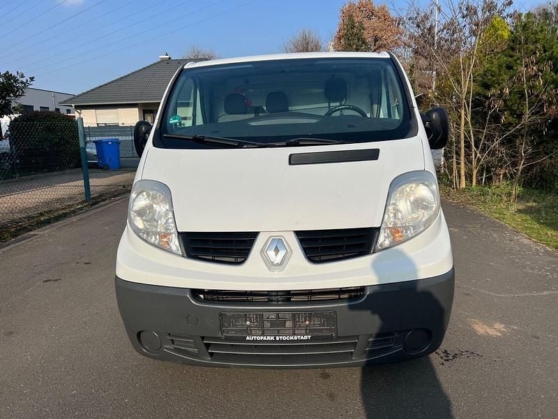 Gebraucht Renault Trafic 90 PS (66 kW) 2014 Weiß Van / Kleinbus