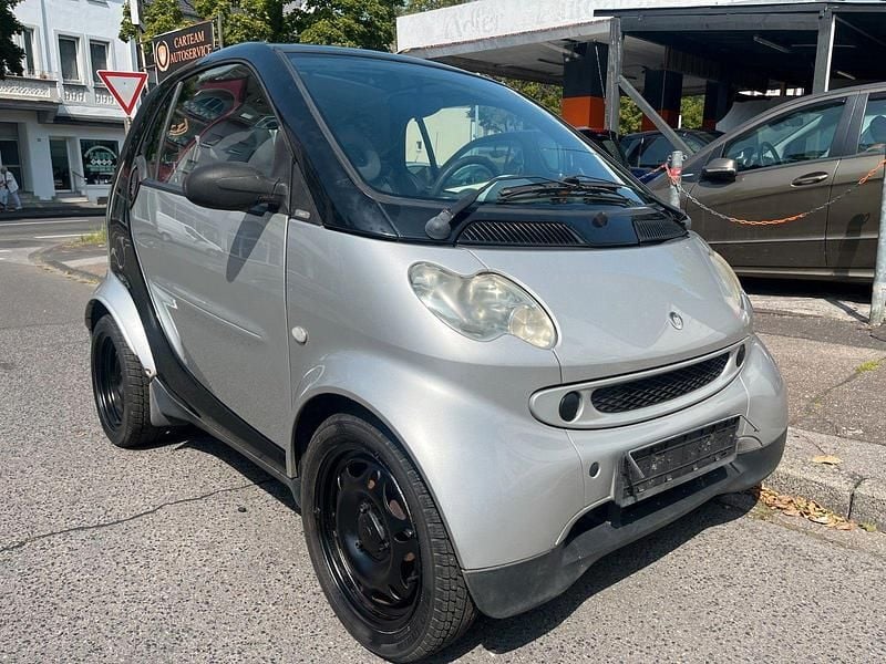 Silber Gebraucht 2002 Smart ForTwo Coupé Pure Coupé | 1.990 € - Bild 1/4