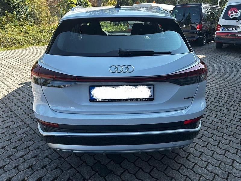 Gebraucht Audi Q4 e-tron S-Line 219 kW (299 PS) 2022 Weiß SUV