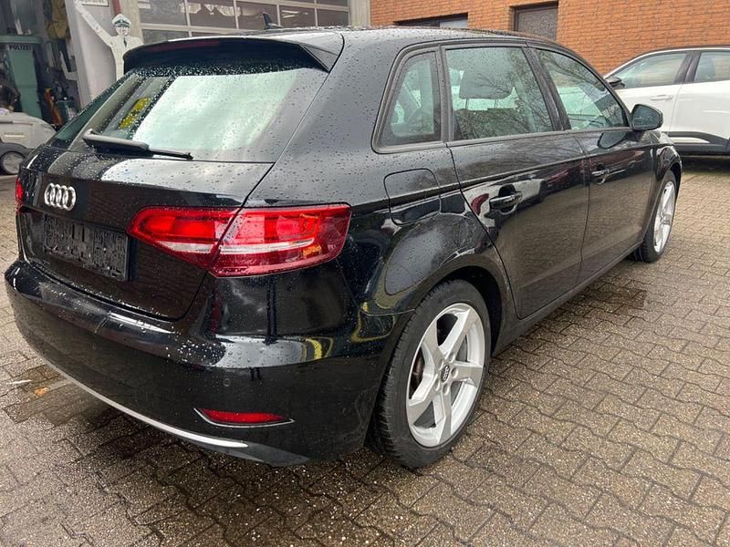 Gebraucht Audi A3 Sport 150 PS (110 kW) 2017 Schwarz Limousine