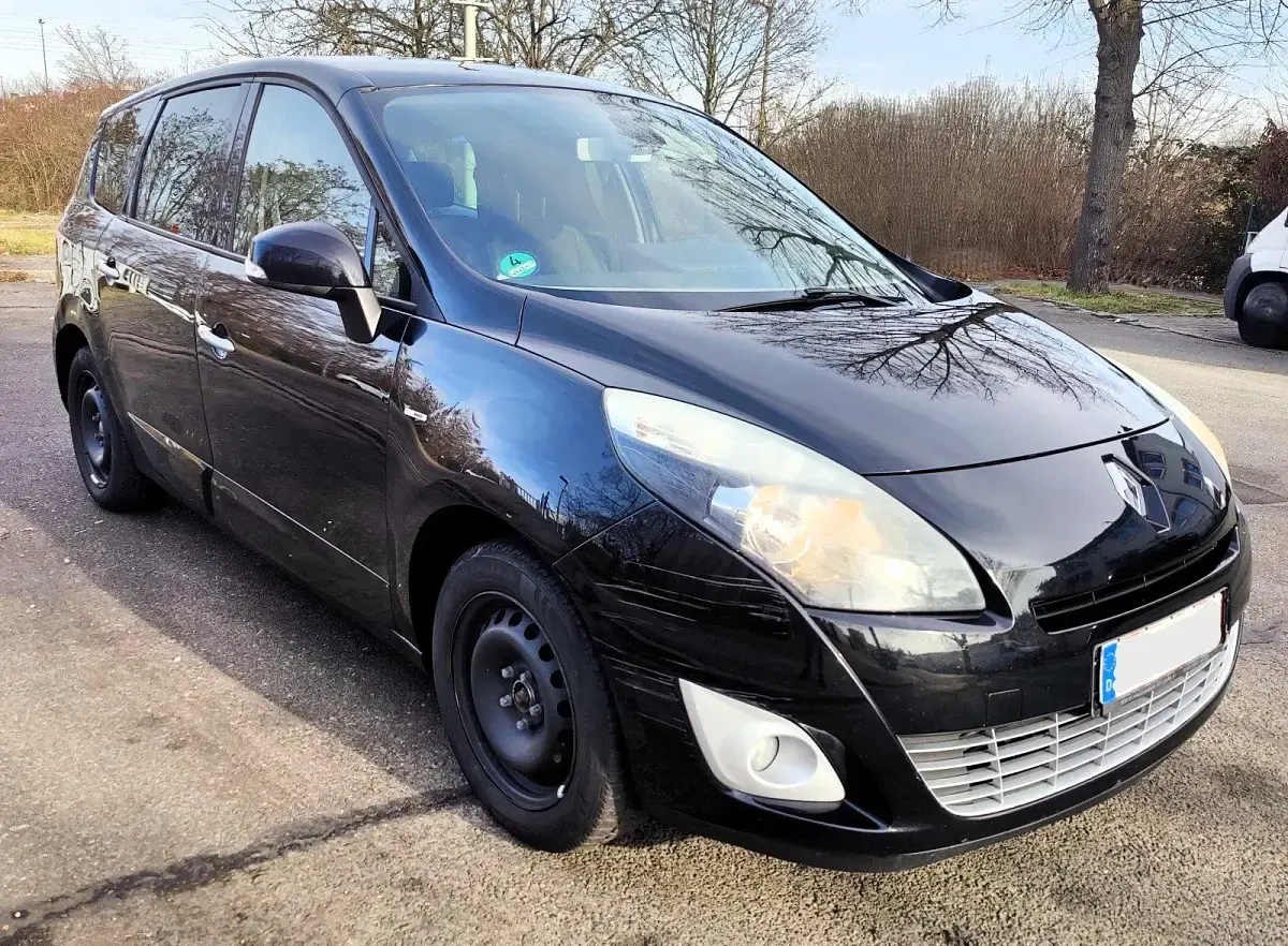 Gebraucht Renault Scénic III Bose Edition 131 PS (96 kW) 2011 Schwarz Van / Kleinbus