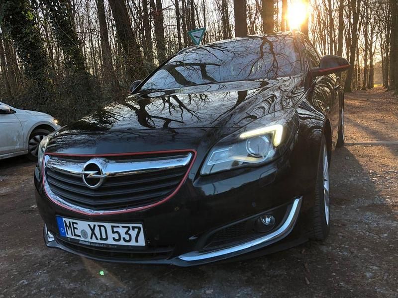 Gebraucht Opel Insignia Business 140 PS (102 kW) 2015 Schwarz Kombi