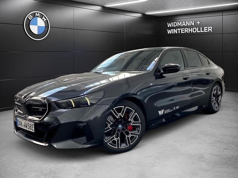Grau Gebraucht 2025 BMW i5 Performance Limousine | 86.780 € - Bild 1/3