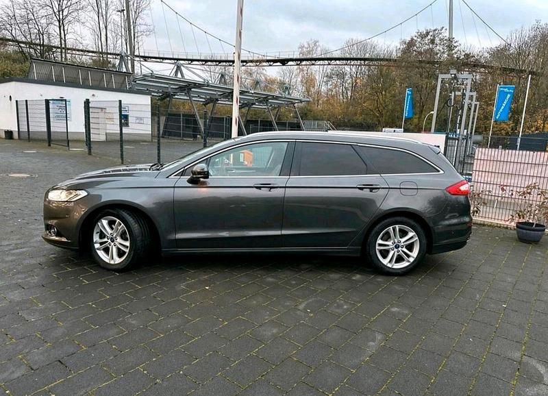 Gebraucht Ford Mondeo 180 PS (132 kW) 2016 Grau Kombi