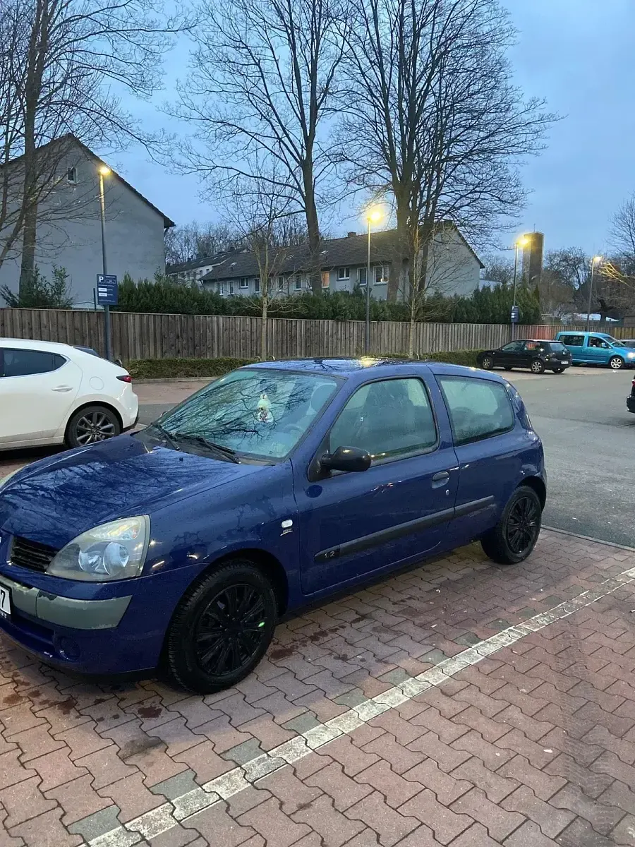 Gebraucht Renault Clio II 75 PS (55 kW) 2005 Blau Kleinwagen