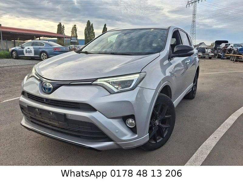 Grau Gebraucht 2018 Toyota RAV4 Edition-S SUV | 16.590 € (Superpreis) - Bild 1/4