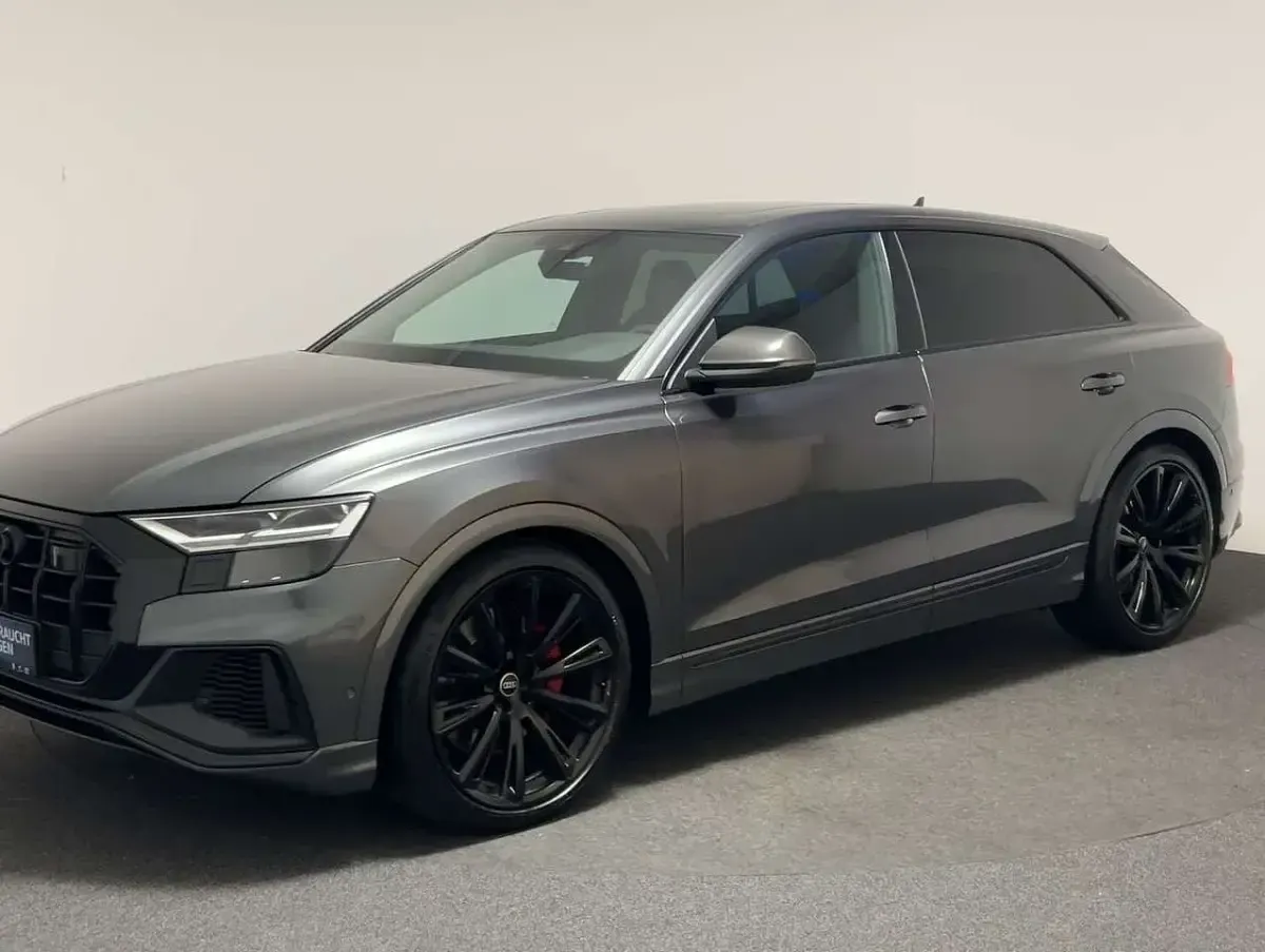 Gebraucht Audi SQ8 Competition 507 PS (372 kW) 2022 Grau SUV