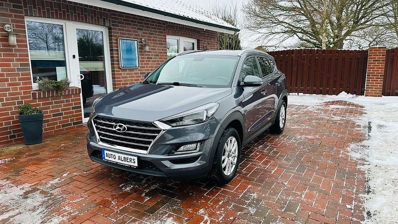 Gebraucht Hyundai Tucson Trend 132 PS (97 kW) 2019 Grau SUV