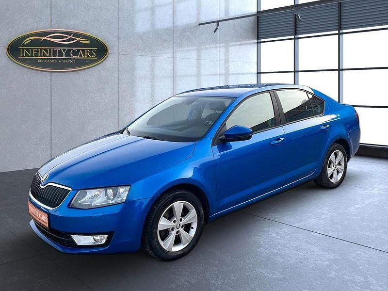 Gebraucht Skoda Octavia Elegance 140 PS (102 kW) 2013 Blau Limousine