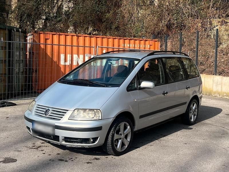 Gebraucht VW Sharan 131 PS (96 kW) 2001 Schwarz Van / Kleinbus