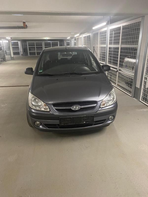 Second-hand Hyundai Getz 65 CP (47 kW) 2009 Gri Hatchback