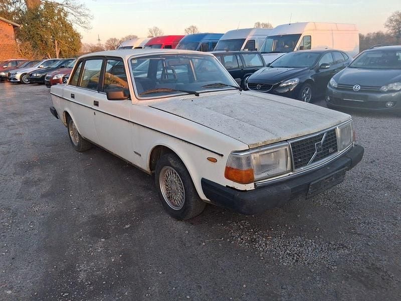 Gebraucht Volvo 240 71 PS (52 kW) 1981 Beige Limousine