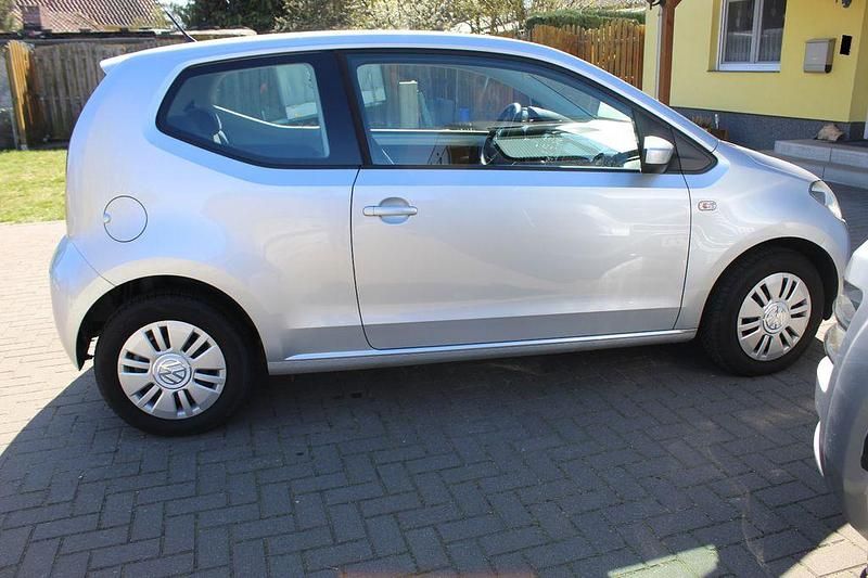 Second-hand VW up! move up! 75 CP (55 kW) 2012 Argintiu Hatchback