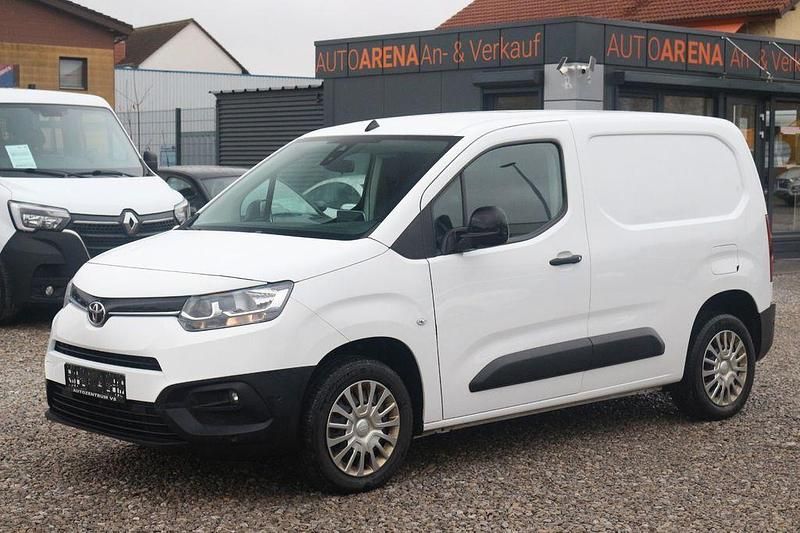 Gebraucht Toyota Proace City City 102 PS (75 kW) 2022 Weiß Van / Kleinbus