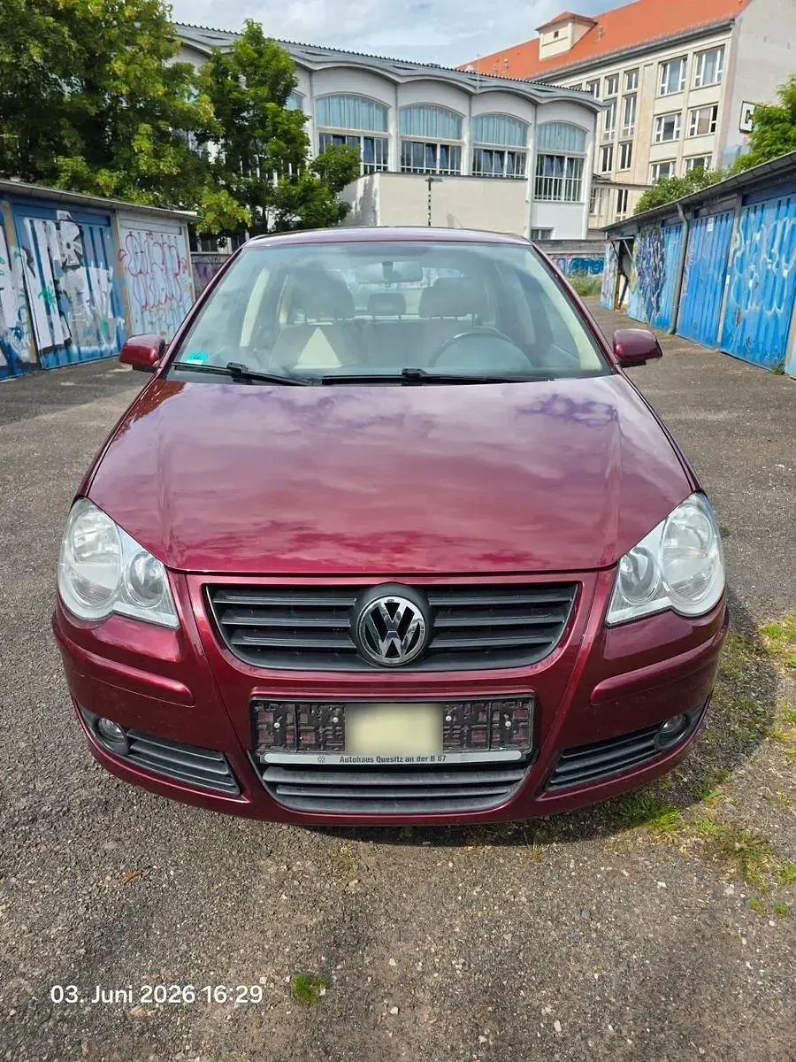 Gebraucht VW Polo Comfortline 80 PS (58 kW) 2009 Rot Kleinwagen