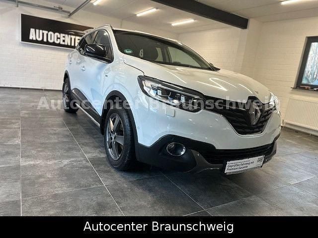 Weiß Gebraucht 2015 Renault Kadjar Bose Edition SUV | 8.999 € (Guter Preis) - Bild 1/4