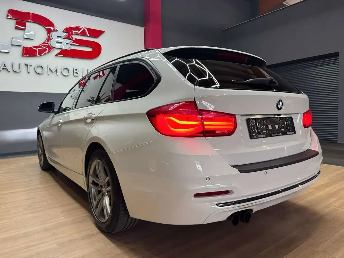 Gebraucht BMW 320 Sport Line 190 PS (139 kW) 2016 Weiß Kombi