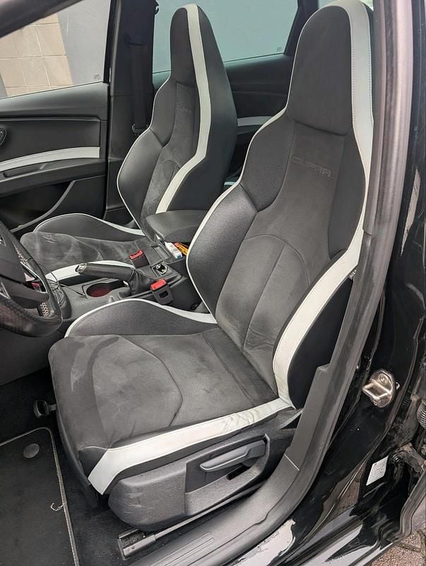 Gebraucht Cupra Leon 290 PS (213 kW) 2016 Schwarz Kombi