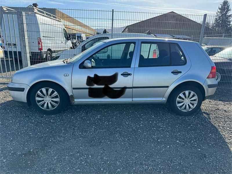 Gebraucht VW Golf IV 105 PS (77 kW) 2000 Silber Limousine