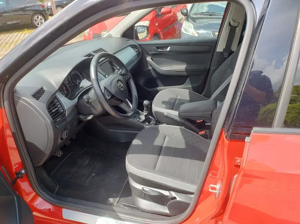 Gebraucht Skoda Fabia Ambition 75 PS (55 kW) 2019 Rot Kleinwagen