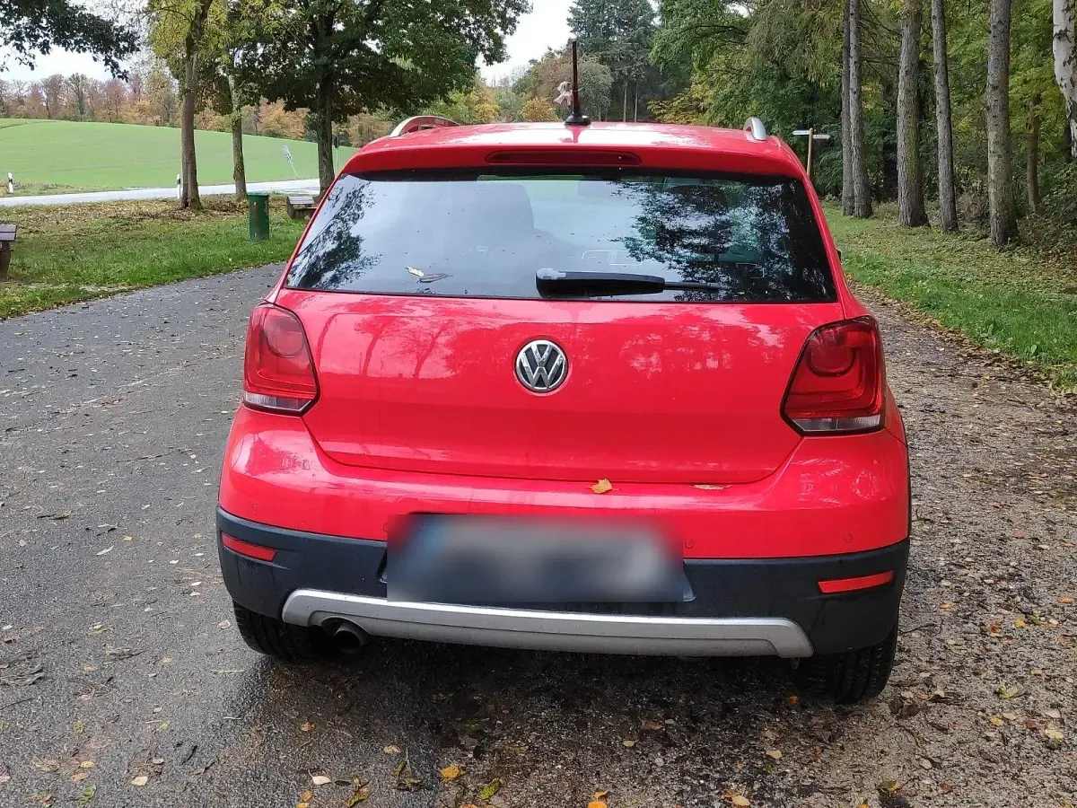 Gebraucht VW Polo Cross 105 PS (77 kW) 2014 Rot Kleinwagen